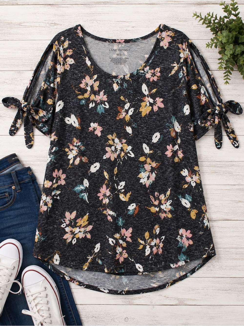 Lane Bryant 18/20 Floral Cold Shoulder Tie Sleeve Top Gray Plus Size